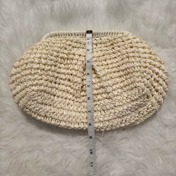 NWT Urban Expressions Cream Woven Clutch - Picture 11 of 14